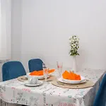 Pet Friendly In With Wifi 펜션 리예카